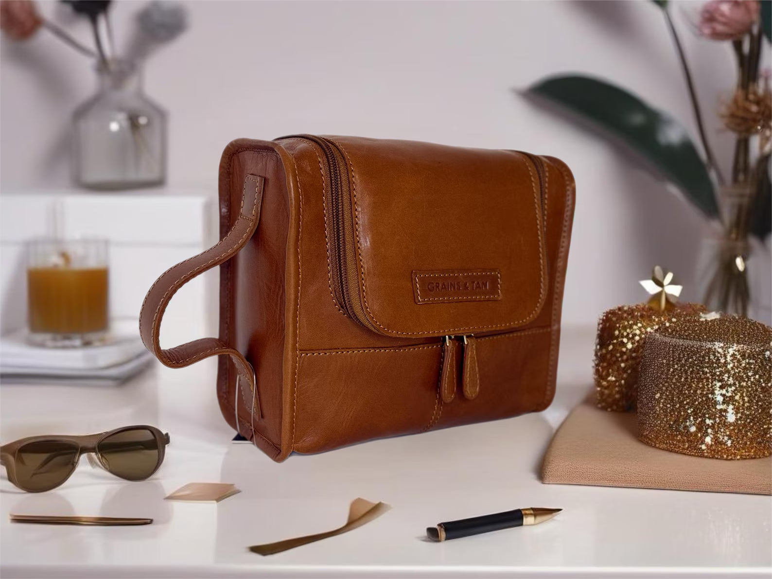 Blenheim Heritage Leather Wash Bag | Grains & Tan