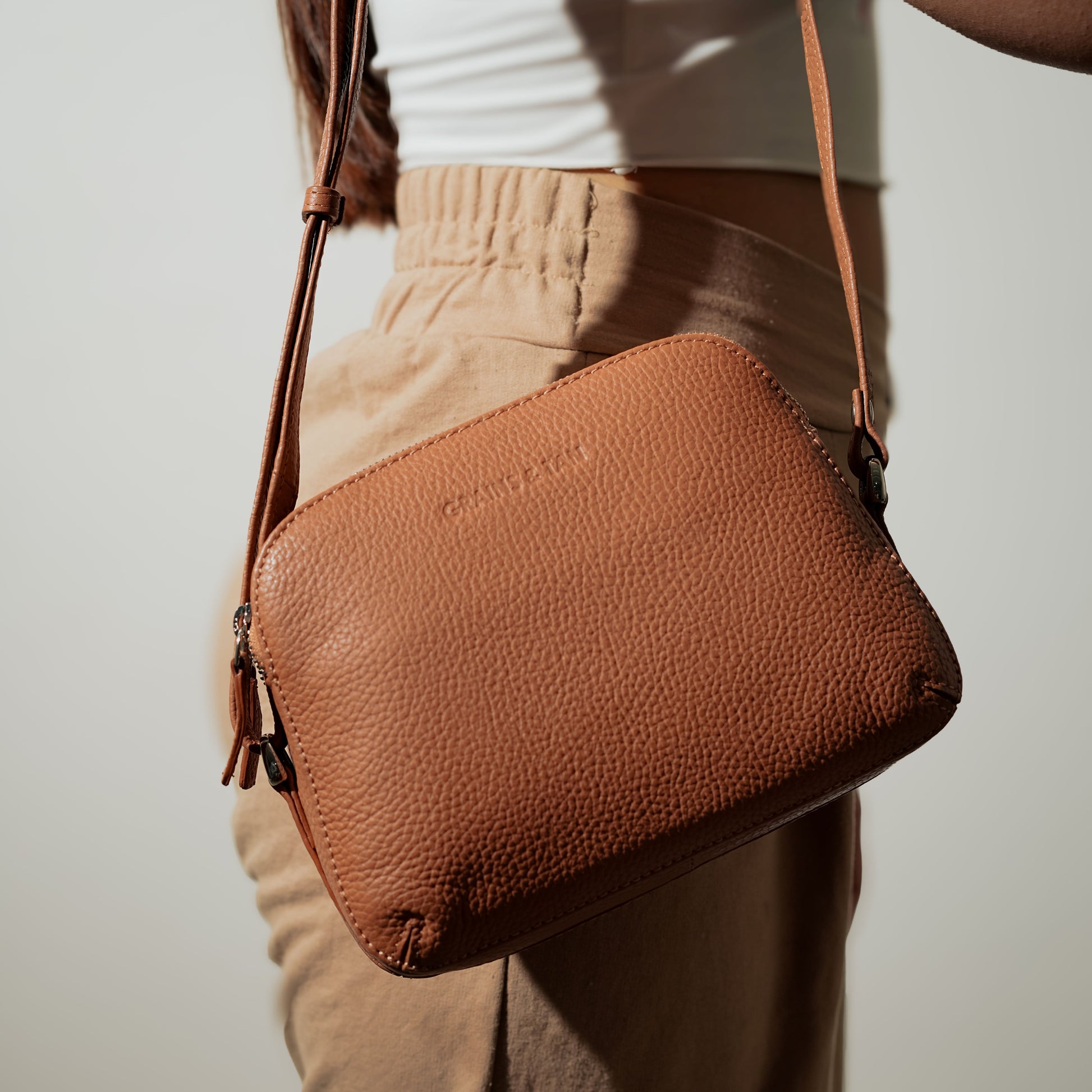 Classic Elegance Crossbody Bag | G&T