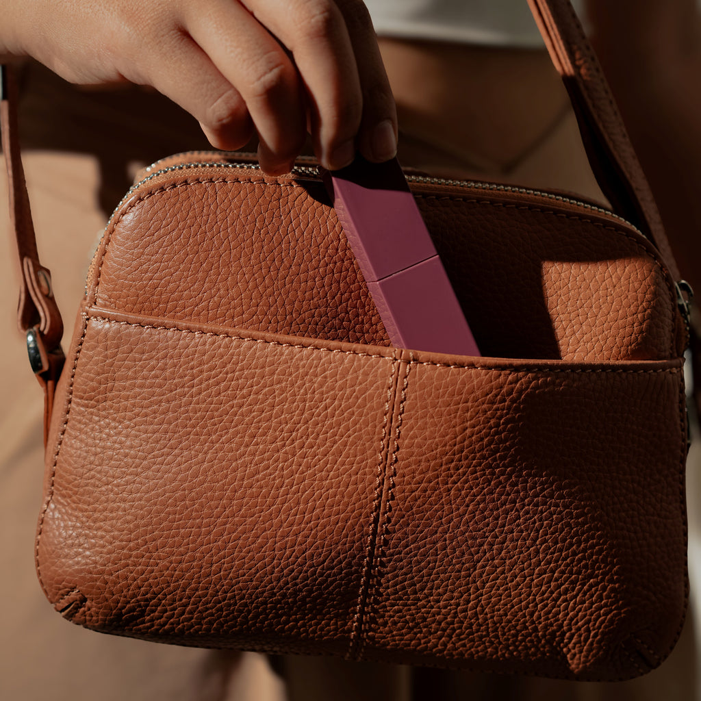 Classic Elegance Crossbody Bag | G&T