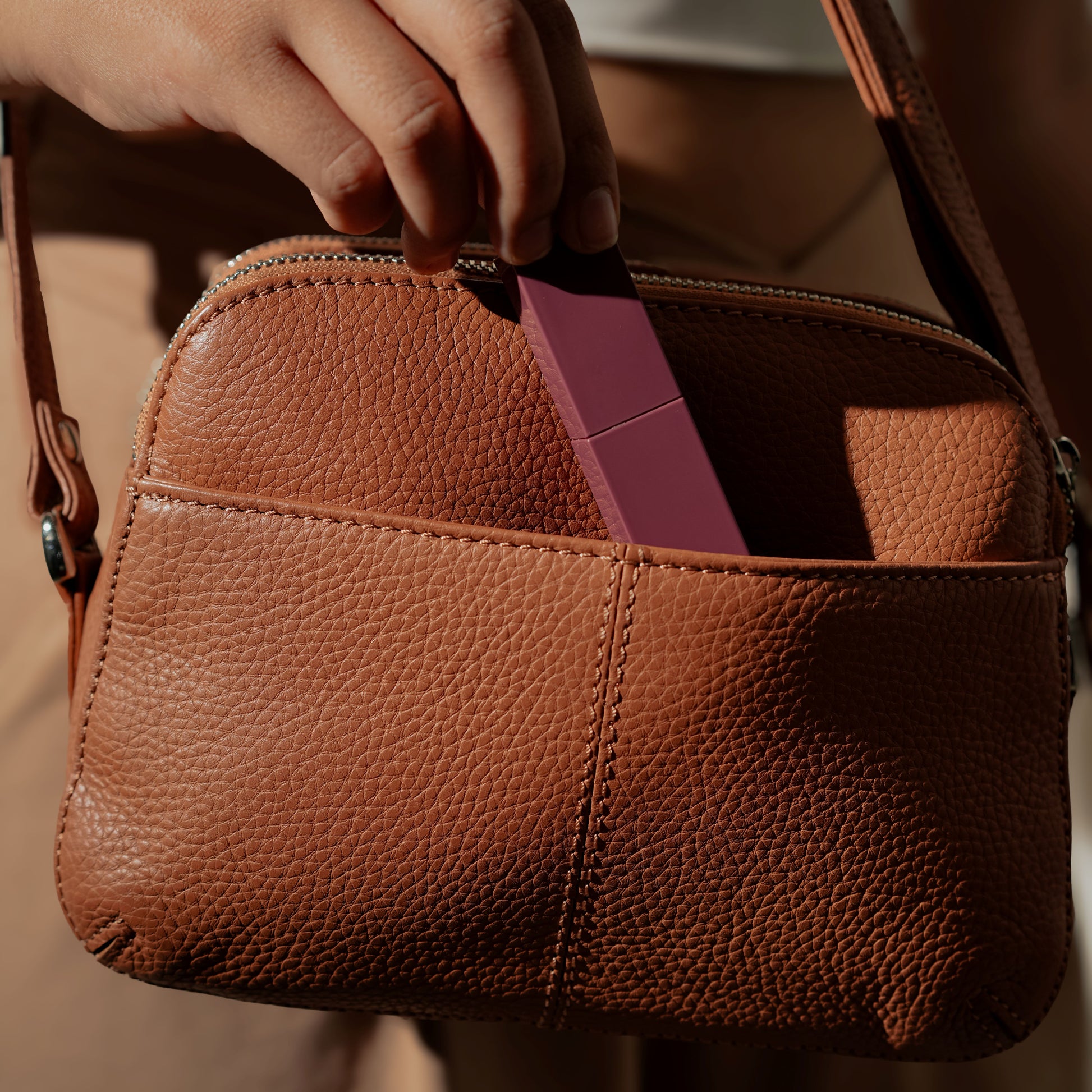 Classic Elegance Crossbody Bag | G&T