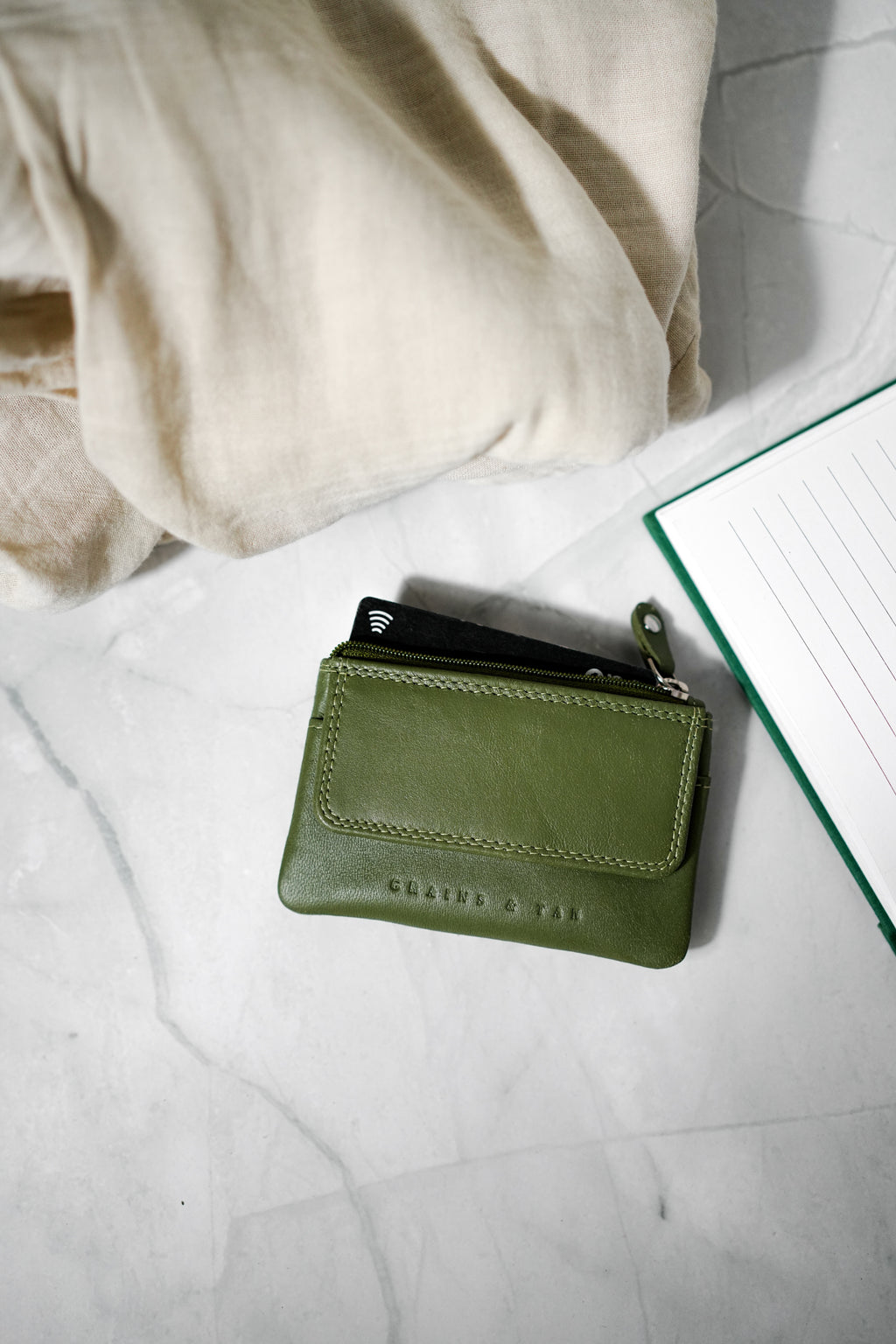 GT-KR4 Full-Grain Leather Coin Purse with Keyring: Grains & Tan Cowhide