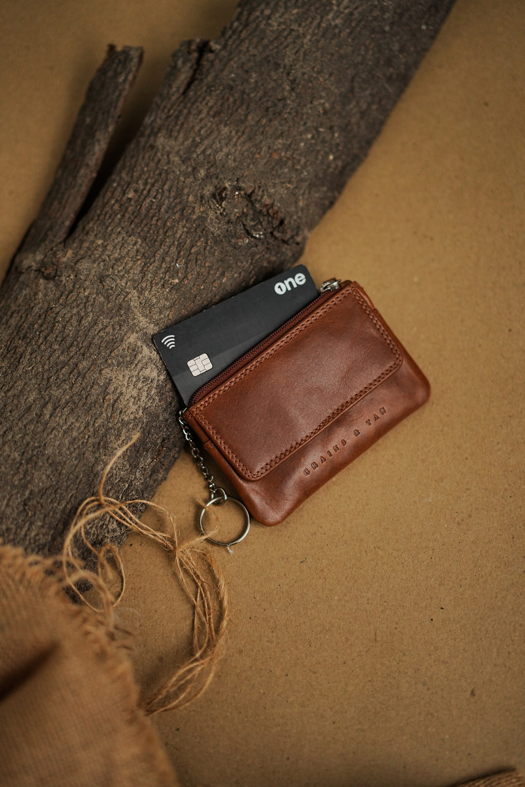 GT-KR4 Full-Grain Leather Coin Purse with Keyring: Grains & Tan Cowhide