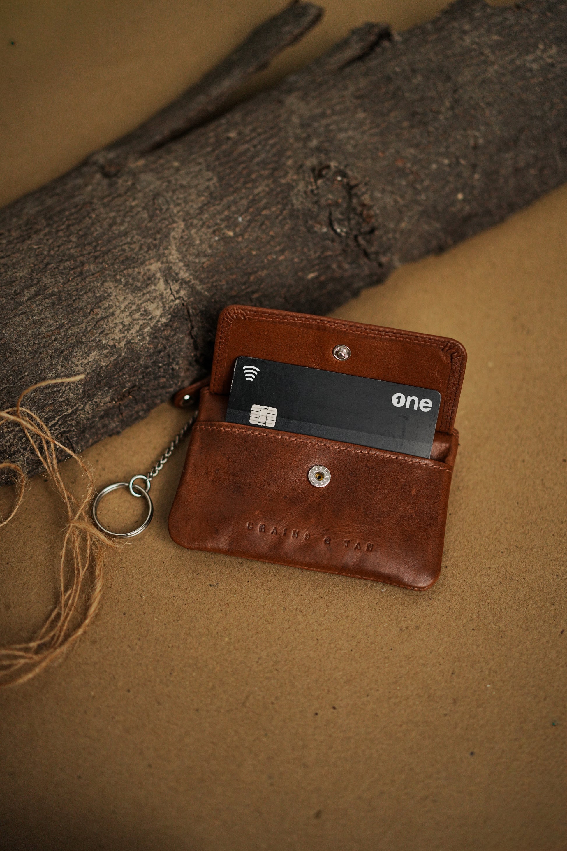 GT-KR4 Full-Grain Leather Coin Purse with Keyring: Grains & Tan Cowhide