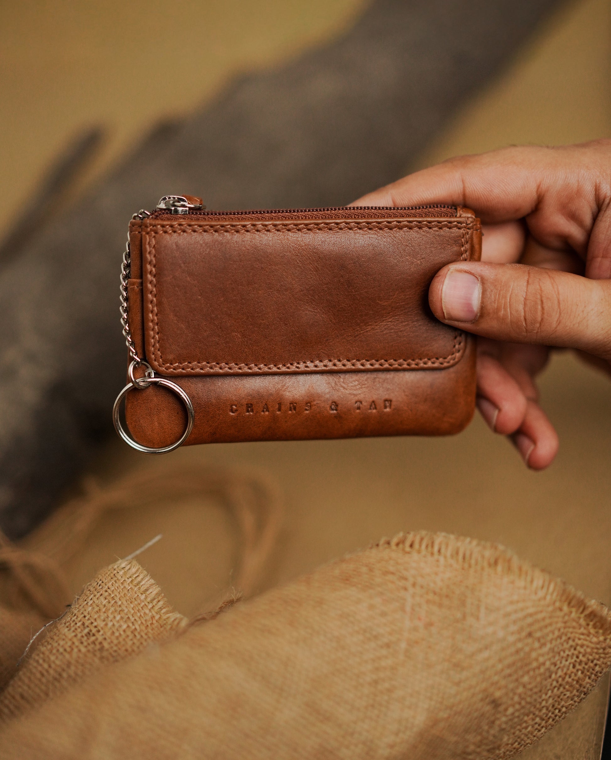 GT-KR4 Full-Grain Leather Coin Purse with Keyring: Grains & Tan Cowhide