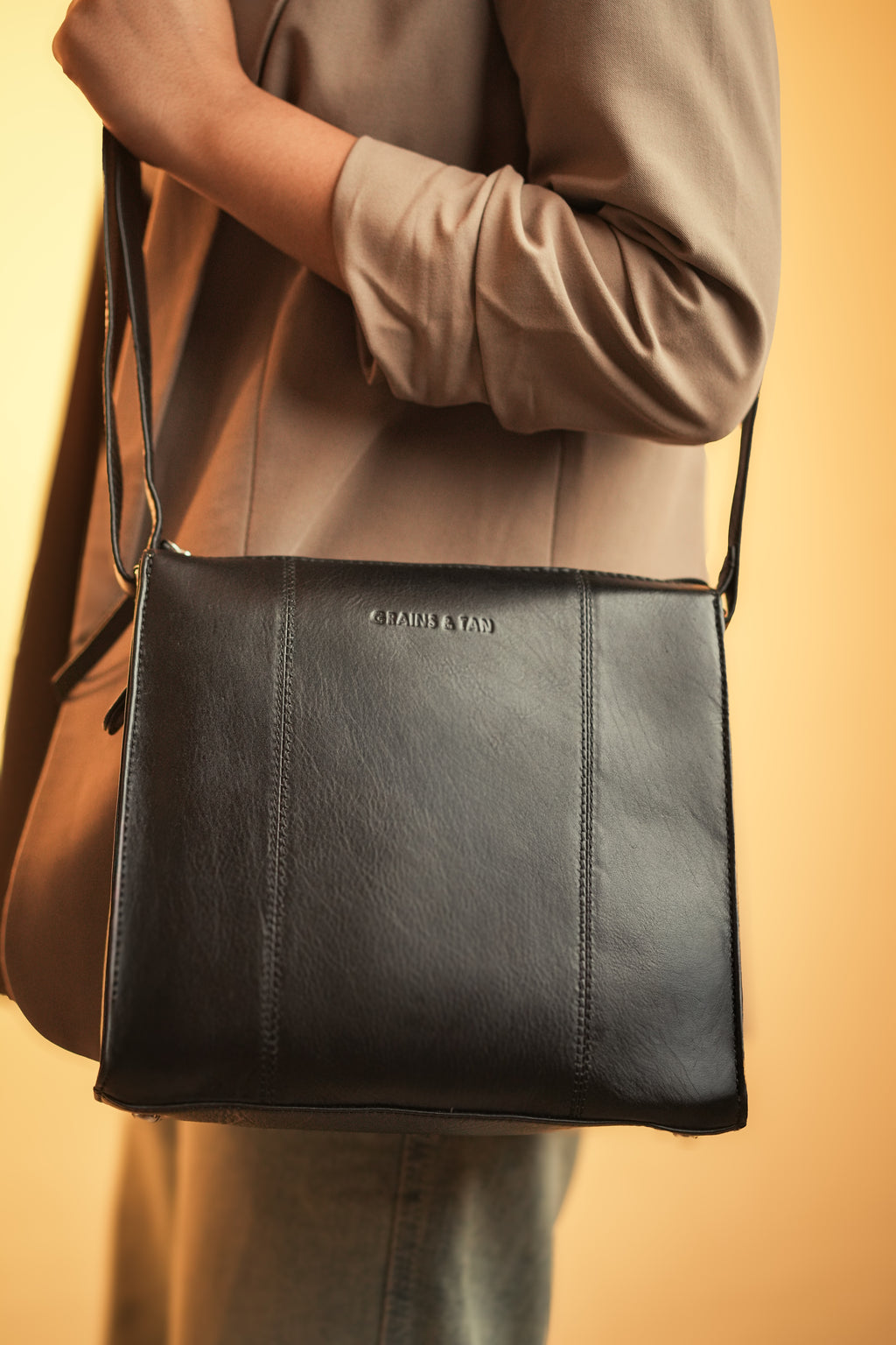 GT-H94 Grains & Tan Full-grain Leather Soft Ladies' Handbag, Crossbody Bag with Long Adjustable Strap