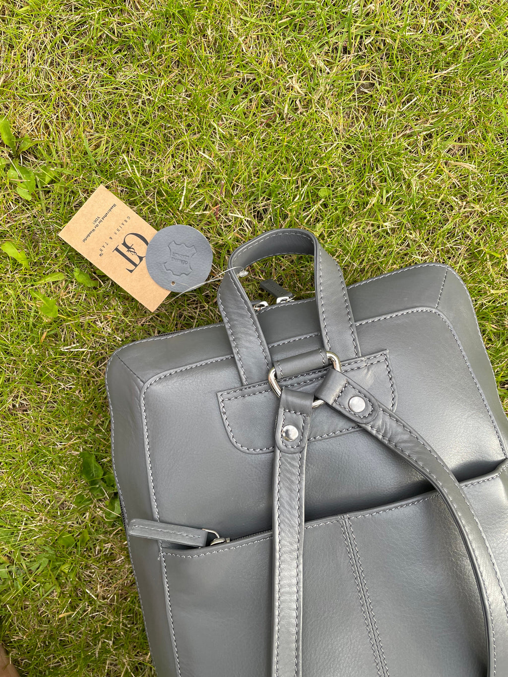 Cambridge Classic | Grains & Tan