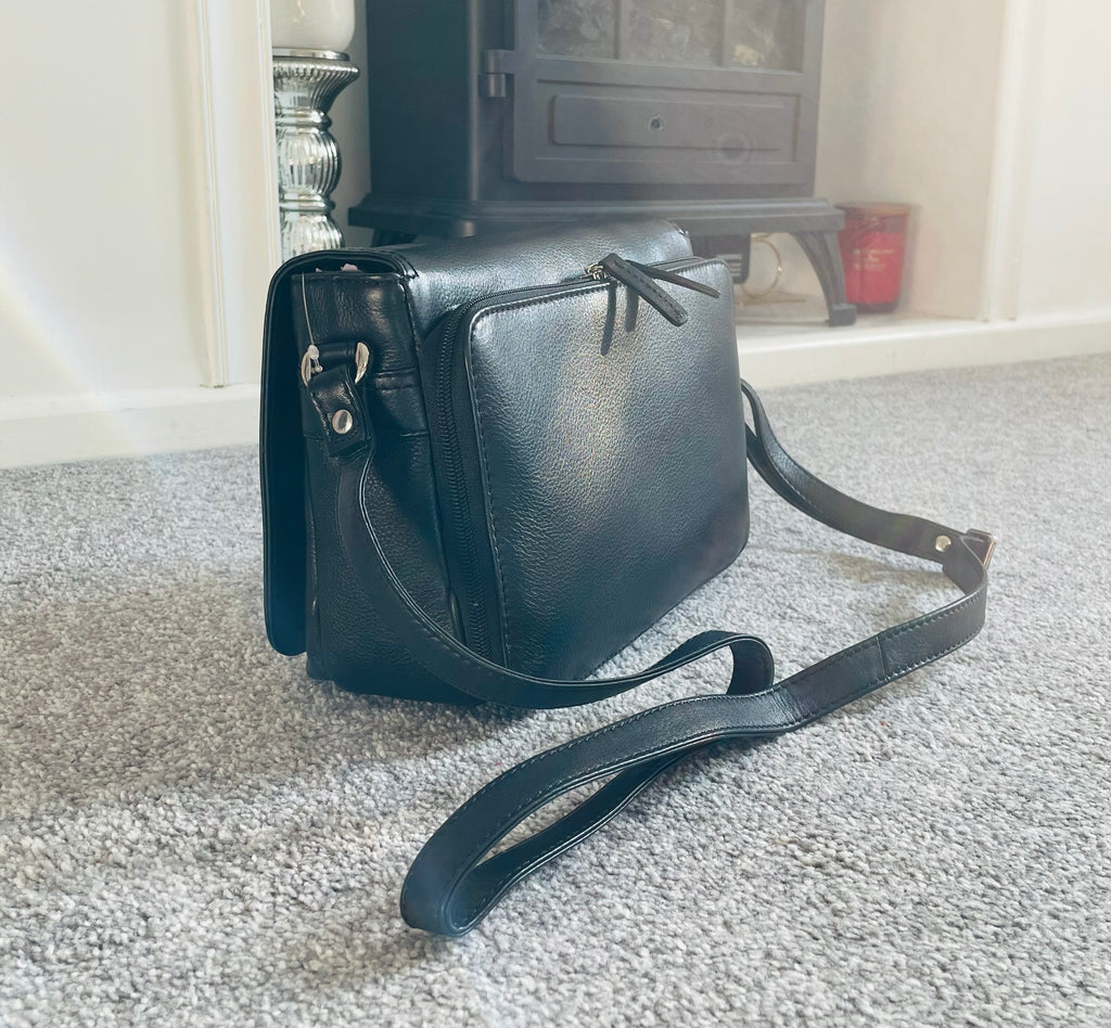 GT-KH3 Full-Grain Leather Flap Handbag: Adjustable Shoulder Bag