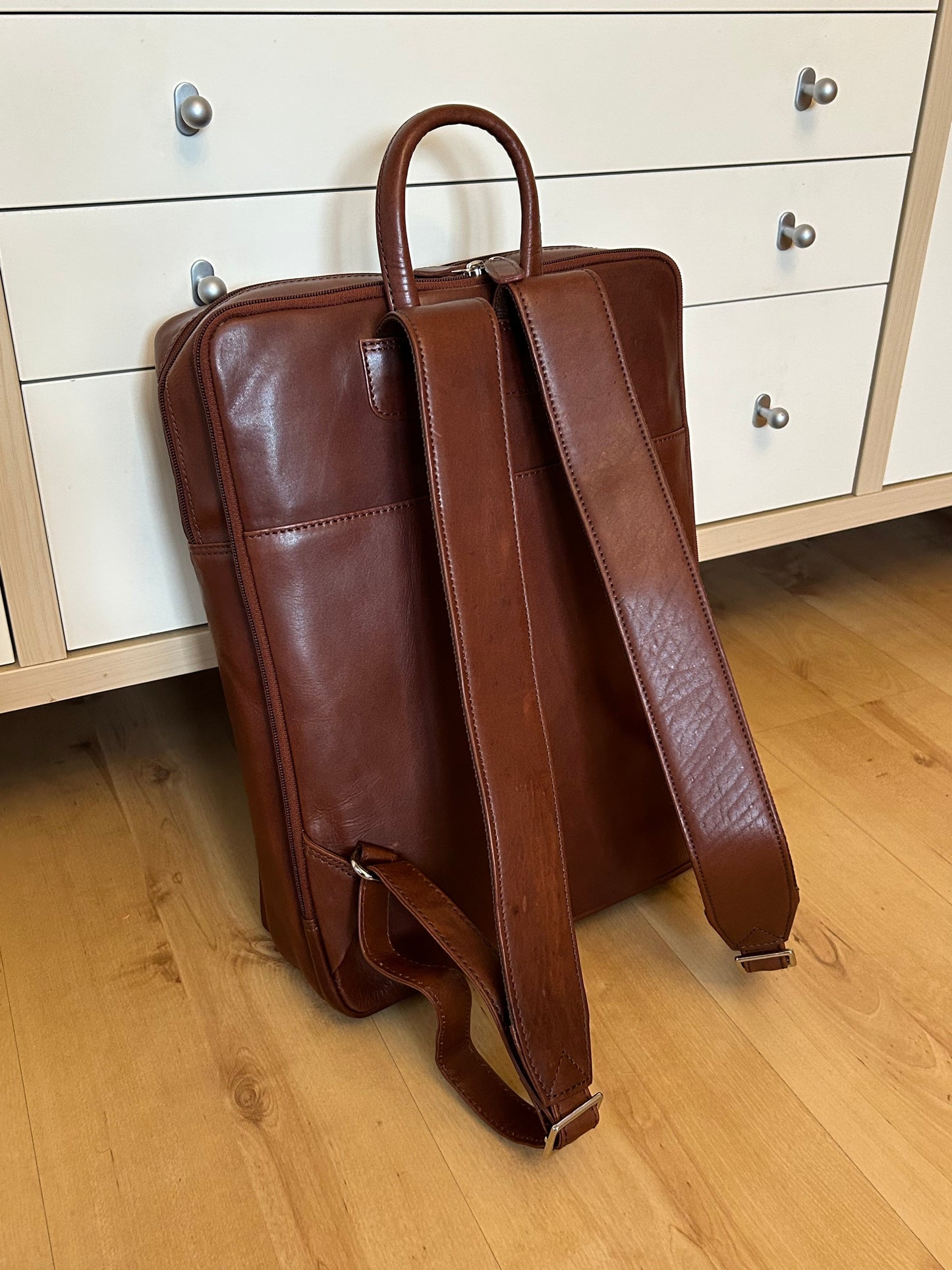 Leather Large Backpack | G&T