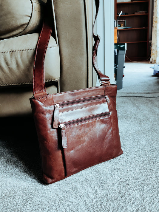 Multi-Zip Large Crossbody Bag | G&T