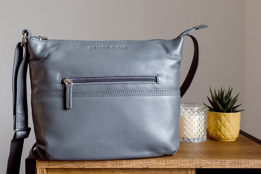 G Classic Shoulder Bag | G&T