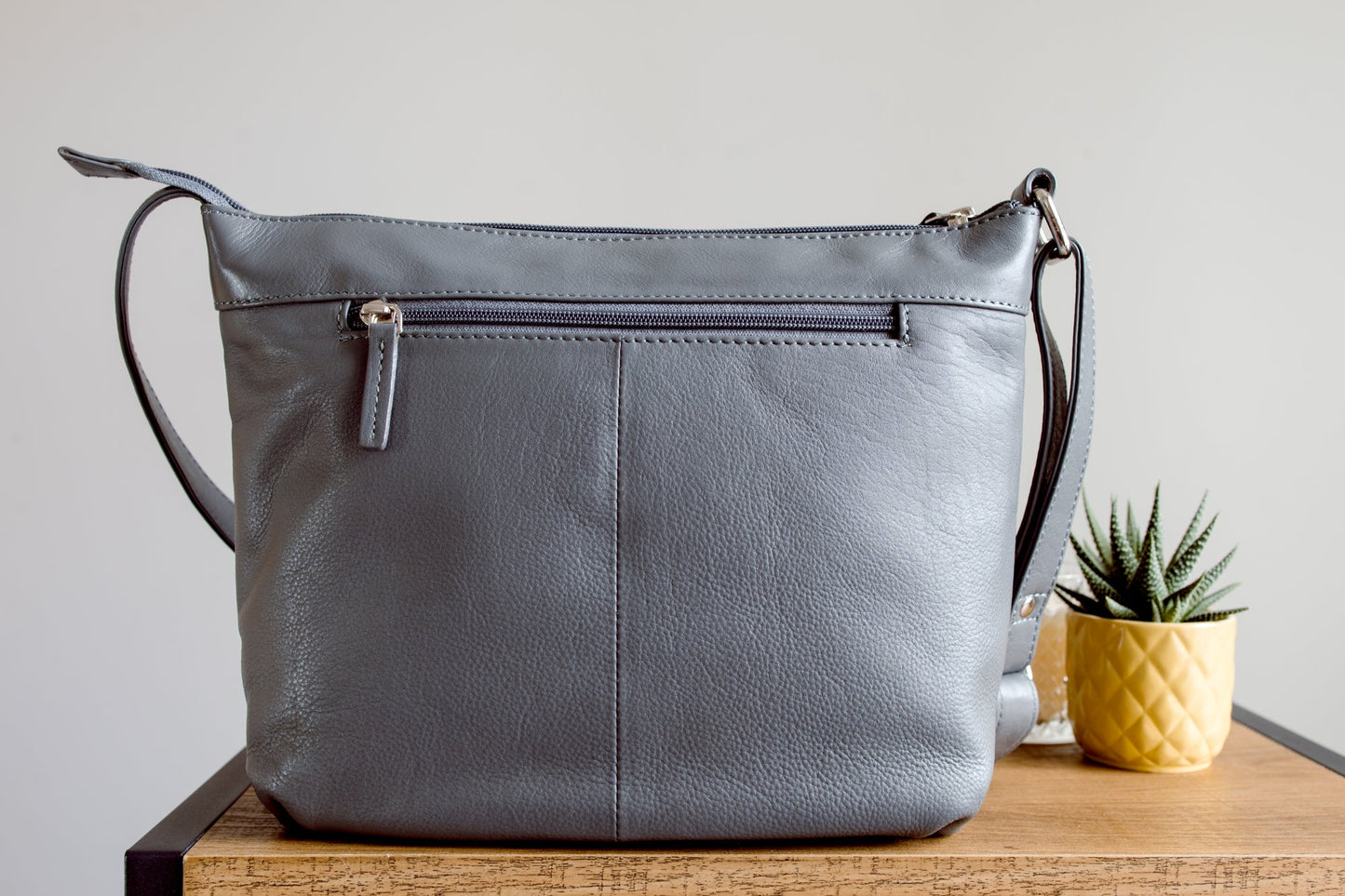 G Classic Shoulder Bag | G&T