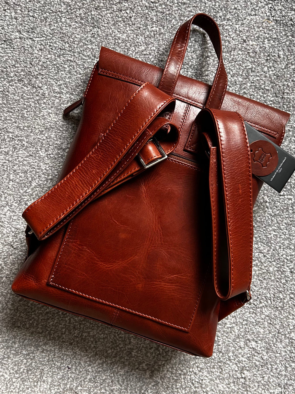 Unisex Flap-over Vintage Look Backpack with Padded Section | G&T
