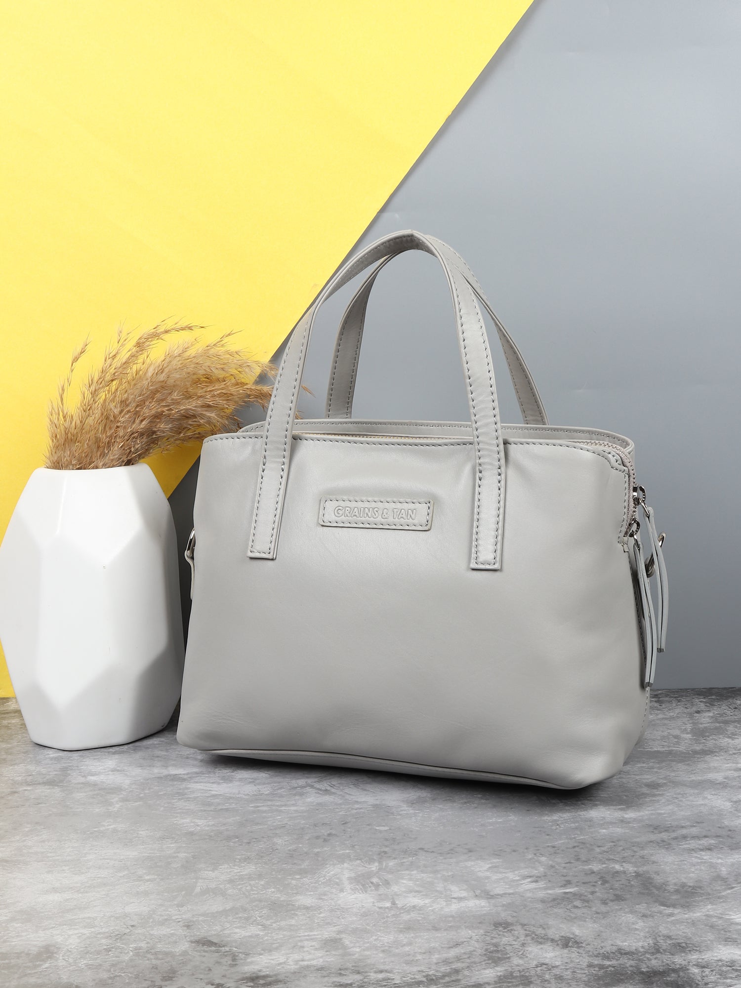 Multi-Compartment Ladies Grab Bag | G&T