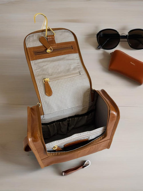 Blenheim Heritage Leather Wash Bag | Grains & Tan